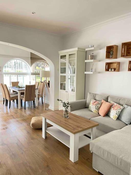 Bungalow Para 6 Pax A 7 Minutos De Playa Albir 알파스델피 외부 사진